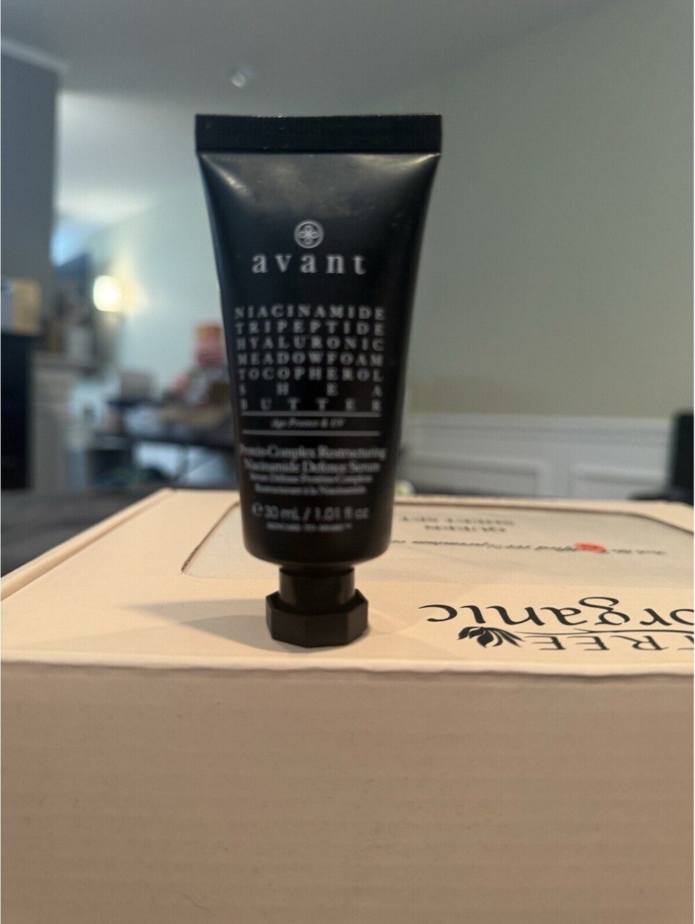 Avant Protein-Complex Restructuring Niacinamide Defense Serum 1oz/30mL SEAL $94